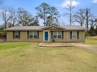 46 Taylor Dr, Eufaula, AL 36027