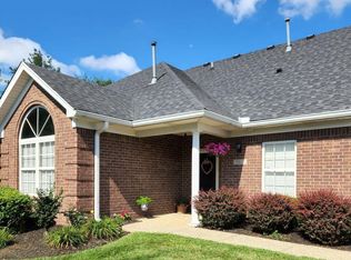 9813 Spring Gate Dr, Louisville, KY 40241