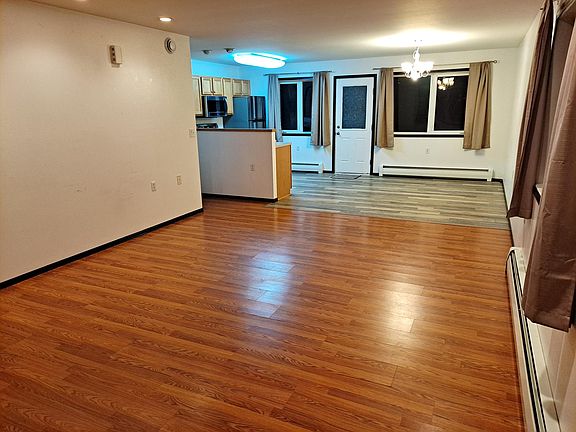 Spacious living/family room
