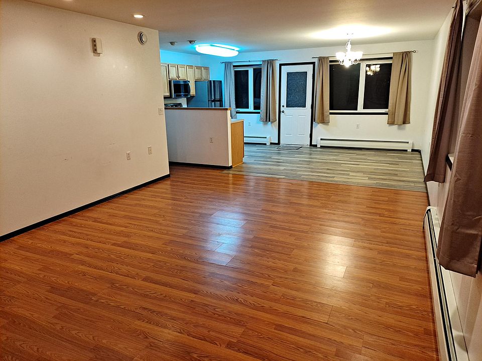 Spacious living/family room
