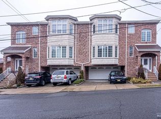 1545 12th St #1545, Fort Lee, NJ 07024