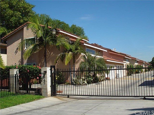 2nd image of 4647 Clara St #7
