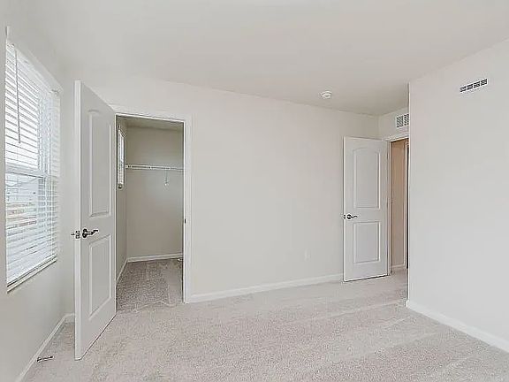3rd image of 7322 Selah Ln