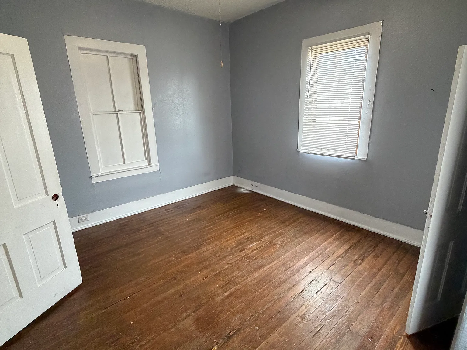 2 bed, 1000 sqft, $1,300 — Photo 3