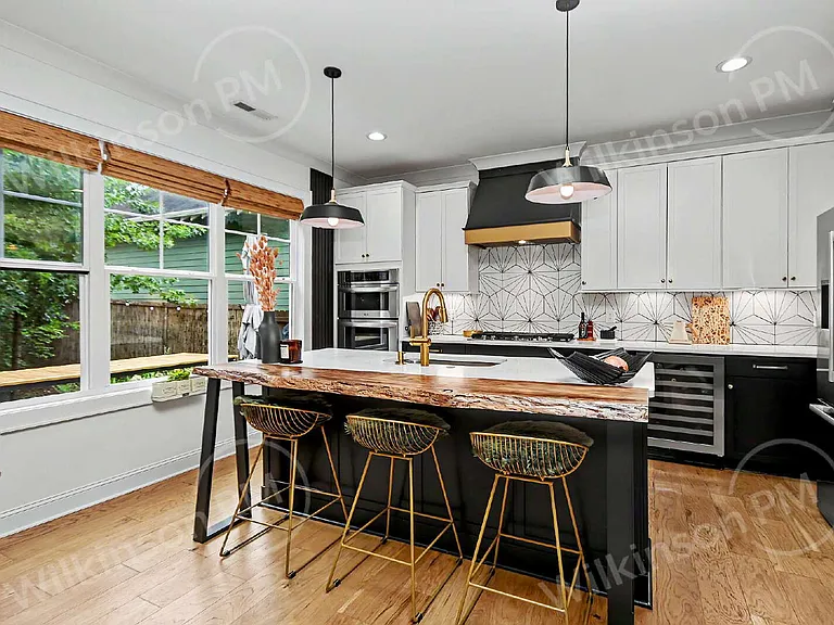 221 Gardner Ave — Photo 15