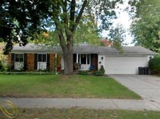 1853 Carr Dr, Troy, MI 48085