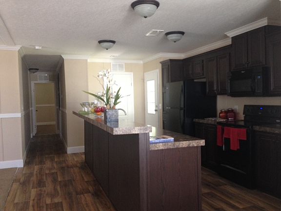 3rd image of 779 Lacosta Ln
