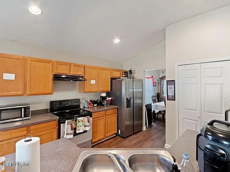 9155 Mill Grove Dr — Photo 5