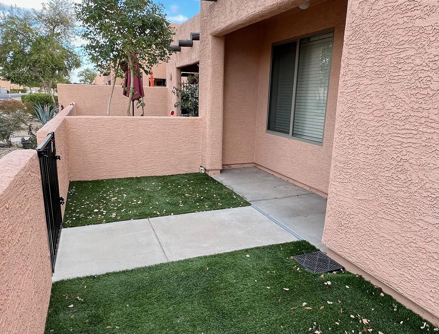 8940 W Olive Ave — Photo 3