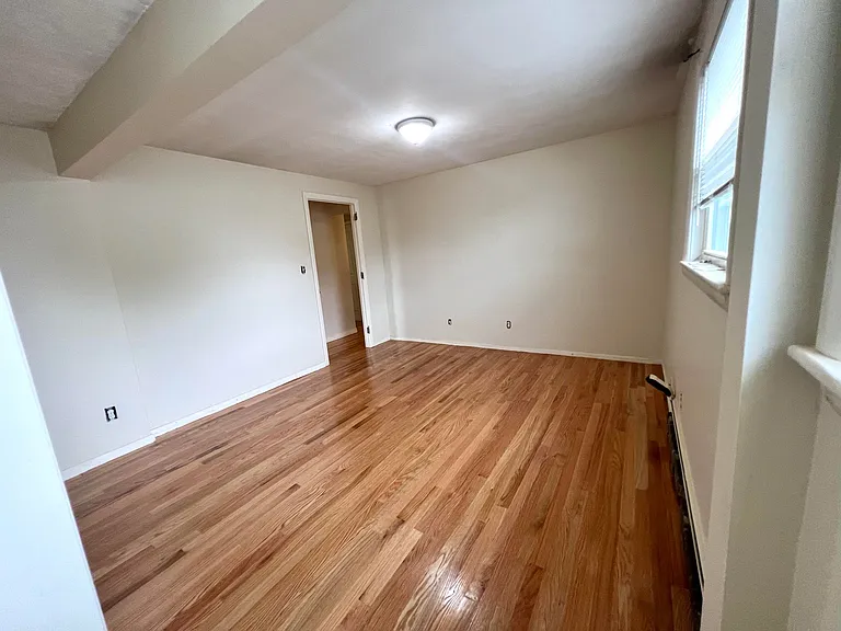 83 Ralph St — Photo 19
