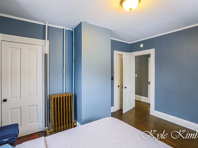 201 College Ave NE #2 — Photo 13