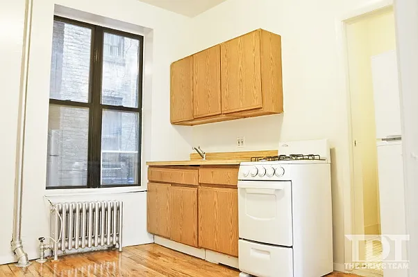 Rented by J Misrahi Realty Corp | media 19