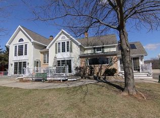 2638 Coffeytown Rd, Cottage Grove, WI 53527