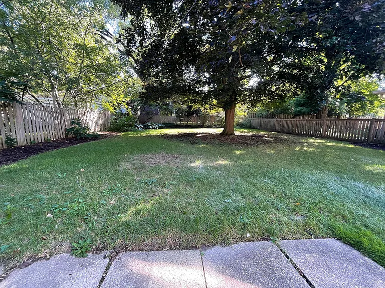 1921 Highland Ave — Photo 15