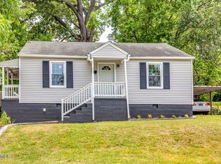 926 Ledgerwood Ave, Knoxville, TN 37917
