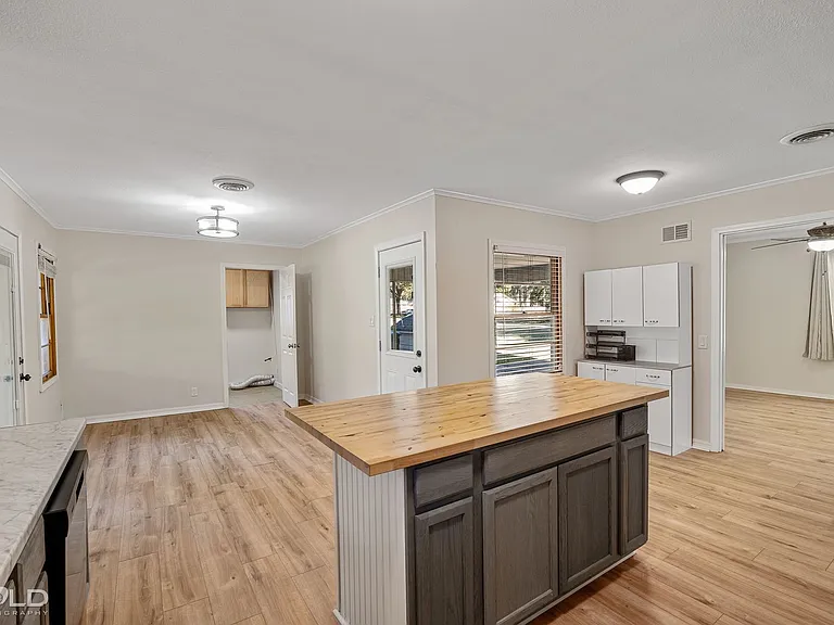 8920 Acacia Ln — Photo 21