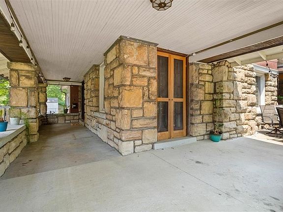 3rd image of 3804 Virginia Ave