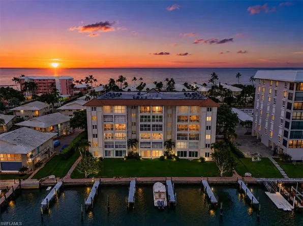 2600 Gulf Shore BLVD N #42, NAPLES, FL 34103