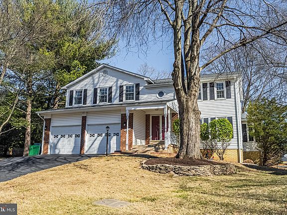 3rd image of 3609 Deerberry Ct