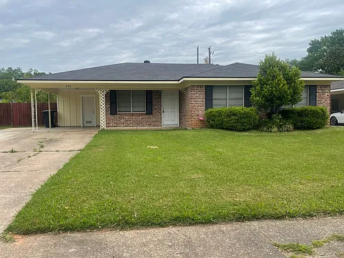 346 Wayne Dr Photo 1