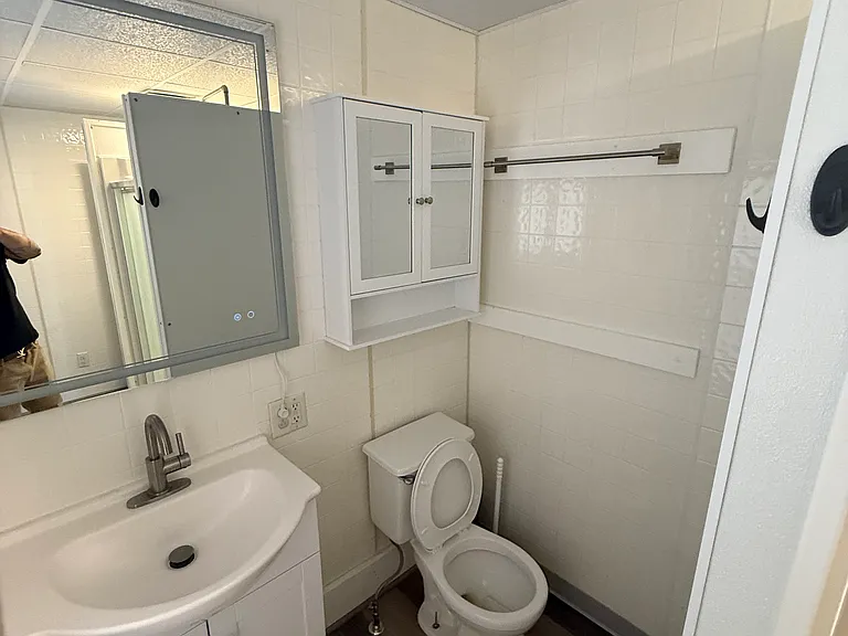 3rd St — Photo 8