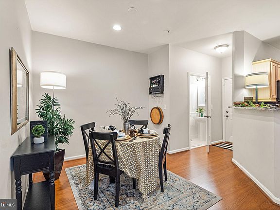 5th image of 14300 Grape Holly Grv APT 13