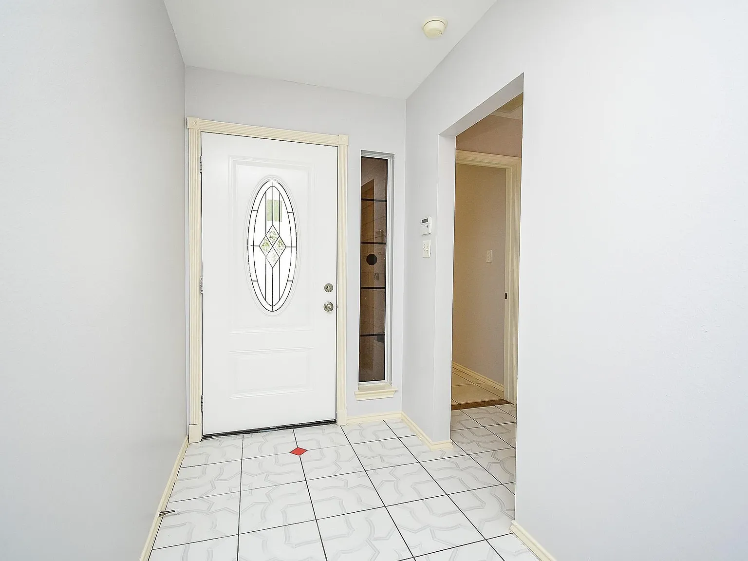 5 bed, 2.5 bath, 3371 sqft, $2,098 — Photo 4