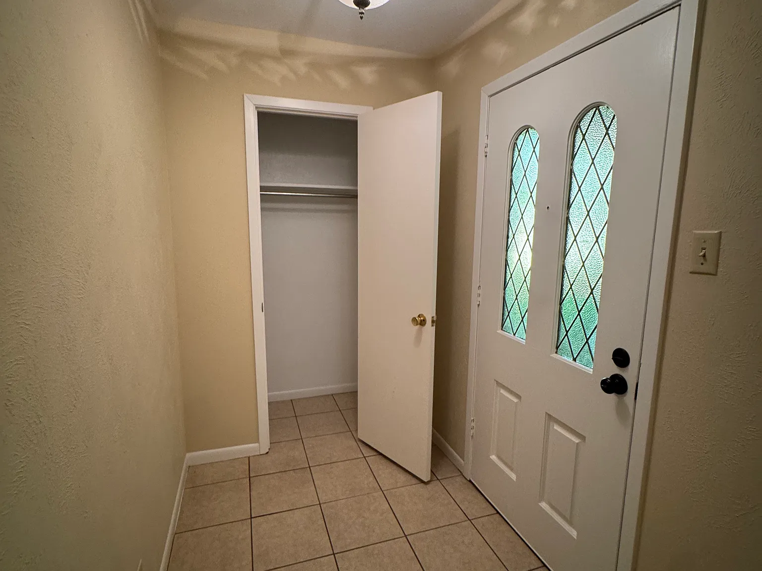 2 bed, 1450 sqft, $1,350 — Photo 2