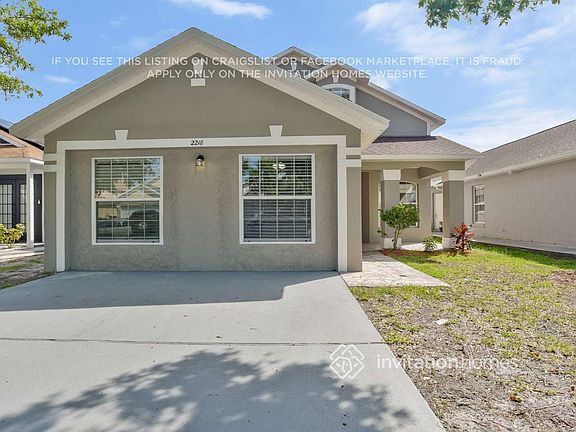 2nd image of 2218 Santa Lucia St