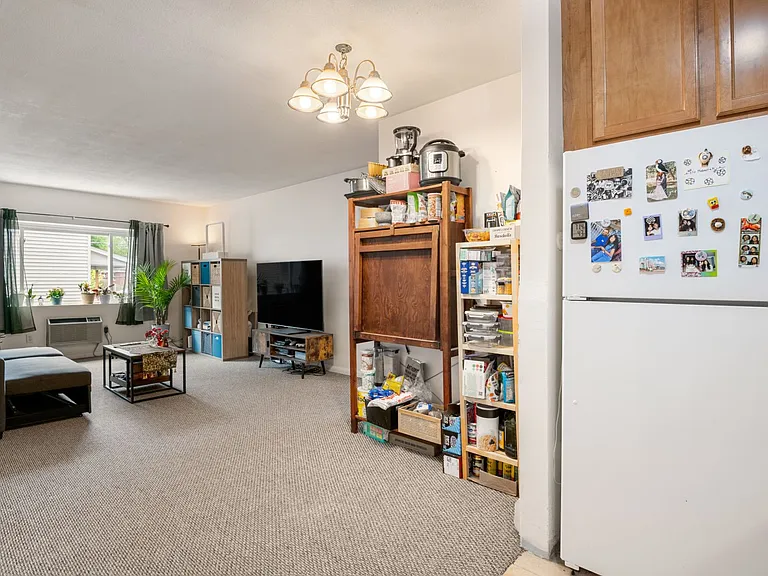 2 Larose Pl #10 — Photo 5