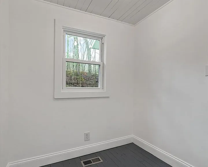 147 Little Emory Rd — Photo 24