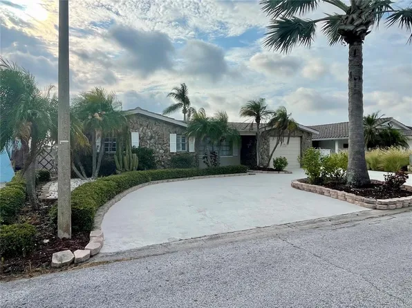 4980 Marlin Dr, New Port Richey, FL 34652