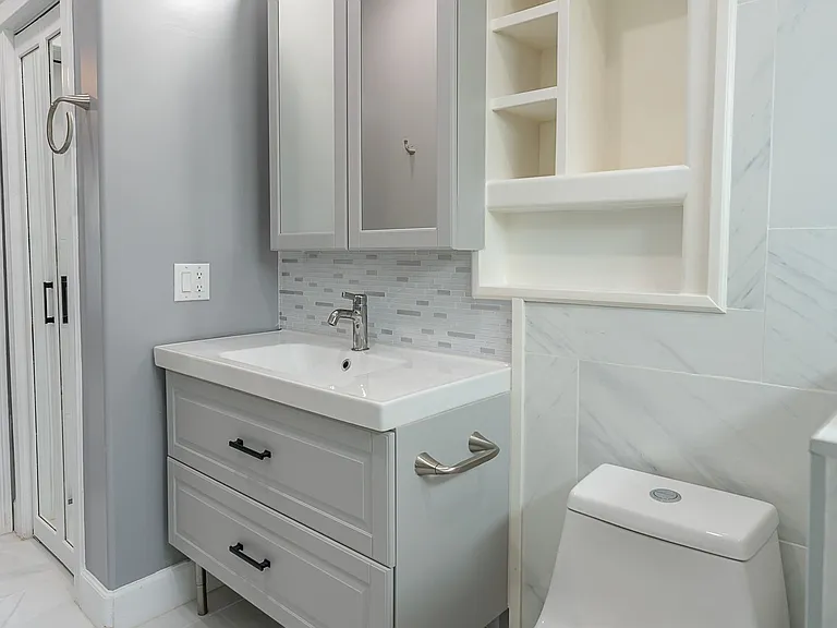 1801 Rosenberg — Photo 24