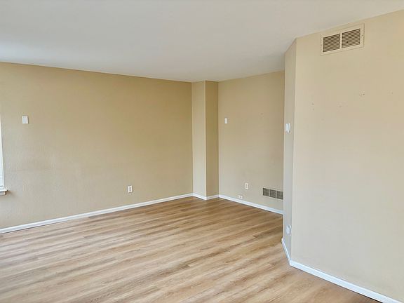 5th image of 16308 E Phillips Ln