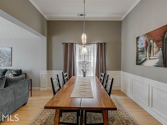 4th image of 6246 Saddlehorse Dr