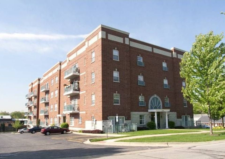 1st image of 245 W Johnson St Unit 407