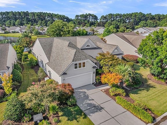 3rd image of 313 Waterlily Way
