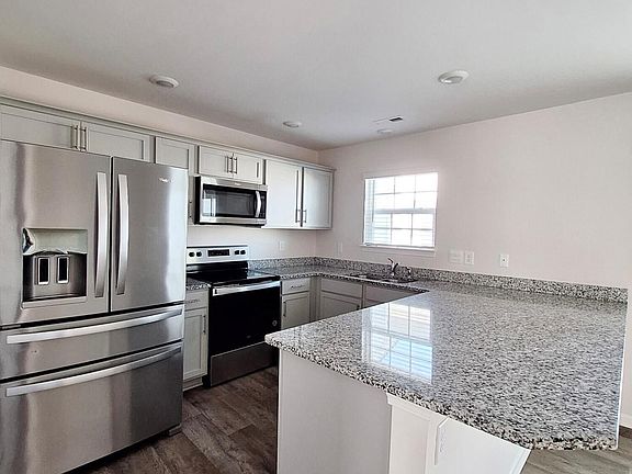 5th image of 4103 Laurel Ridge Dr Unit E