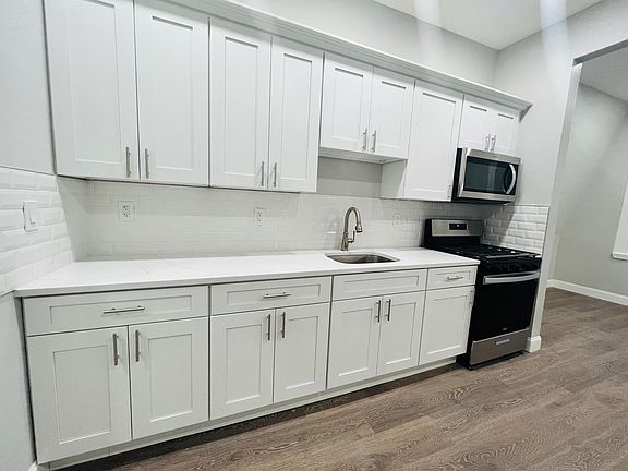 4th image of 75 Gaston Ave #2