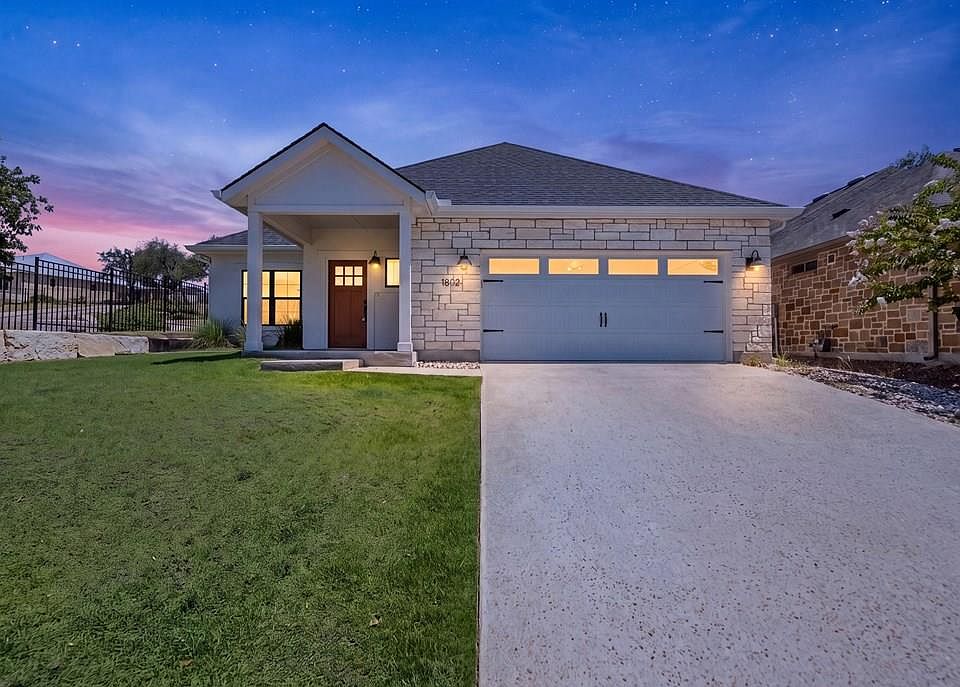 1st image of 1802 Chateau Ln