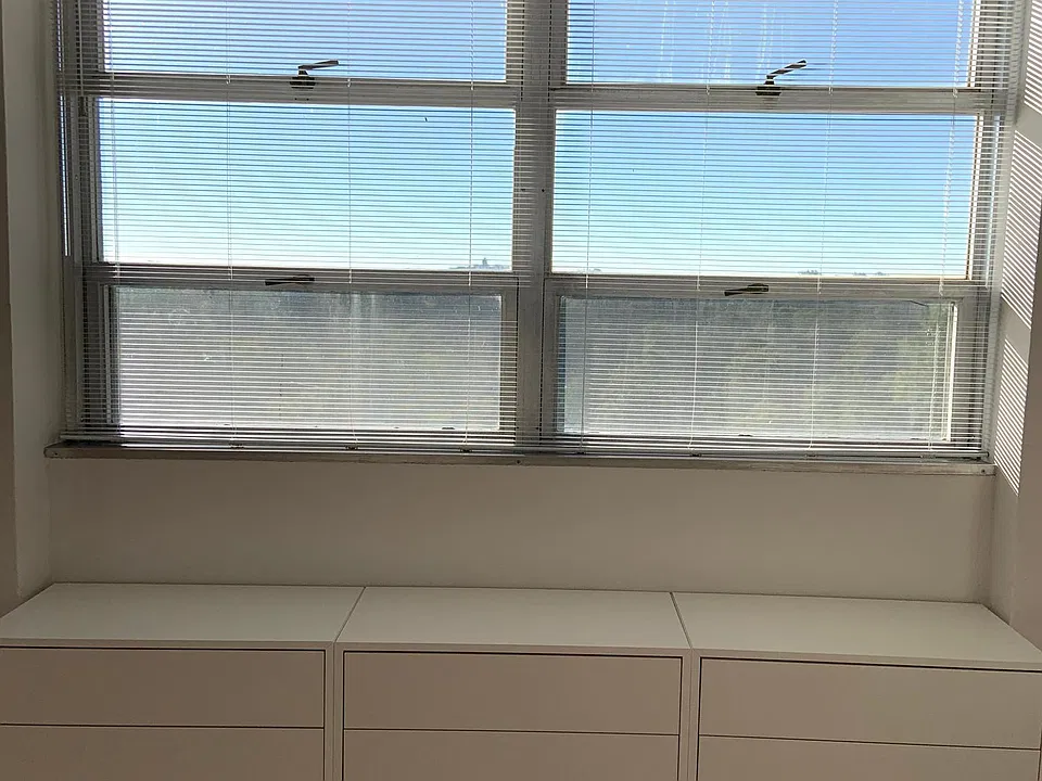 Drawers in Bedroom 1