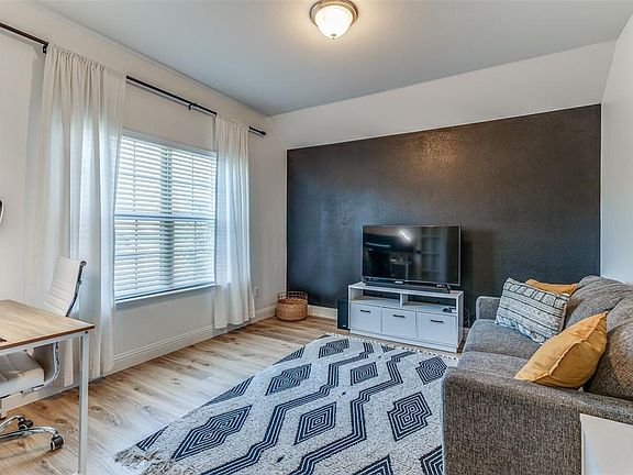 5th image of 4713 Meadow Green Trl