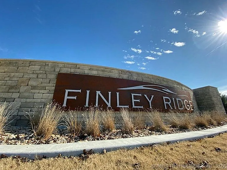 783 E Finley Ridge Dr — Photo 21