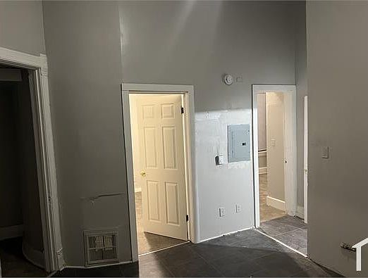 5th image of 2475 W Fond Du Lac Ave #2