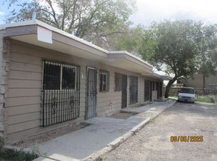 219 Dallas St NE, Albuquerque, NM 87108
