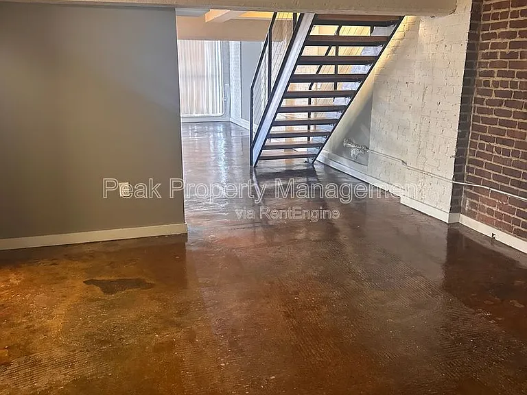 1510 W Broad St — Photo 54
