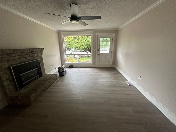 5th image of 3050 SE Travera Dr