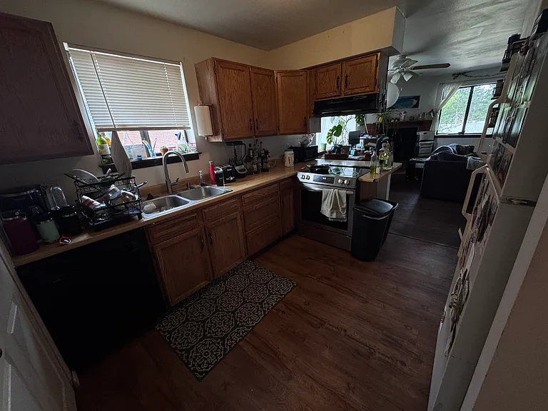 2855 Marine St #9 — Photo 2