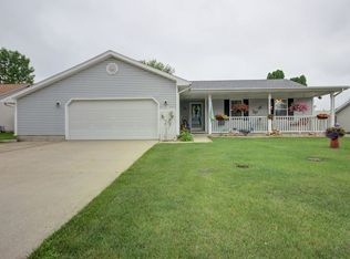 407 Rosewood, Saint Joseph, IL