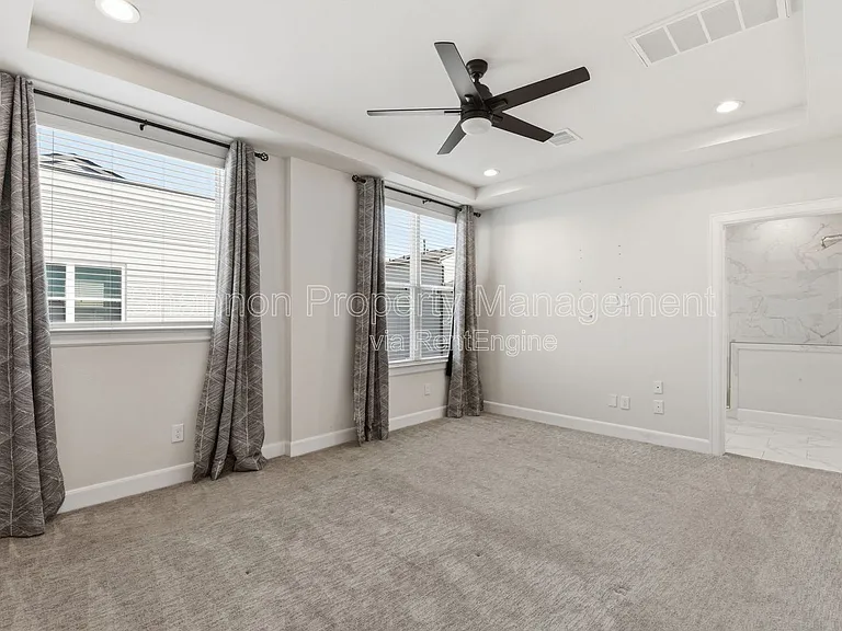 3024 Charline Ave — Photo 23